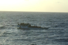 Second refugee boat sinks, 125 saved 
