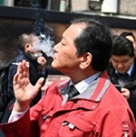 Japan university stops hiring smoking professors