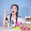Student finds fortune in food videos